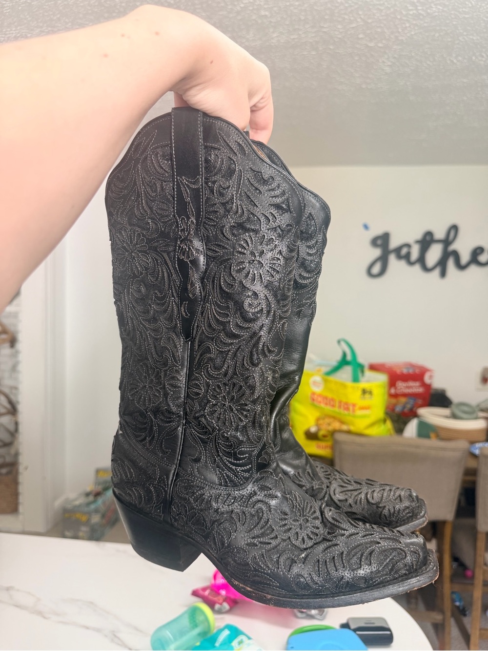 Corral Women's Genuine Leather Black sparkle Embroidered Boots
